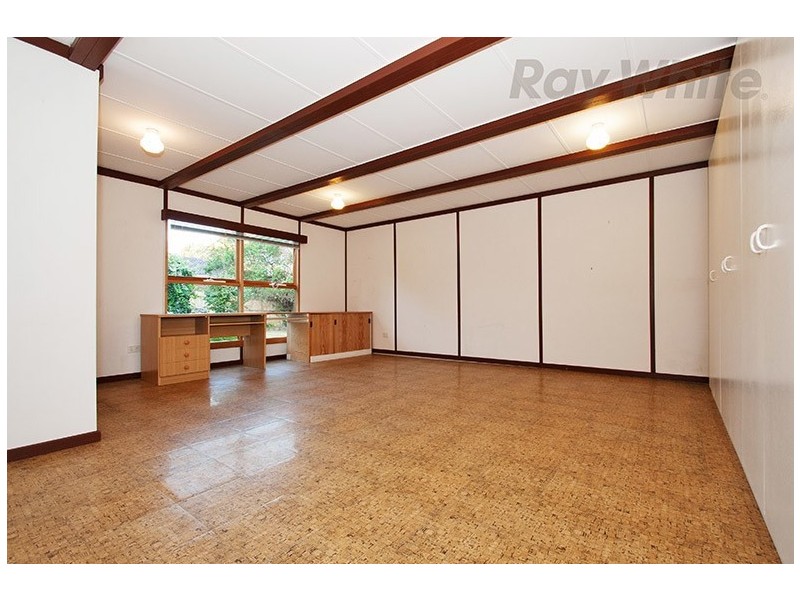 18 ST GEORGES Crescent, Croydon VIC 3136