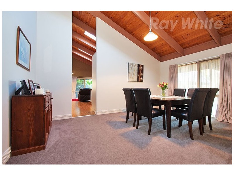 9 WAYCOTT Way, Mount Evelyn VIC 3796