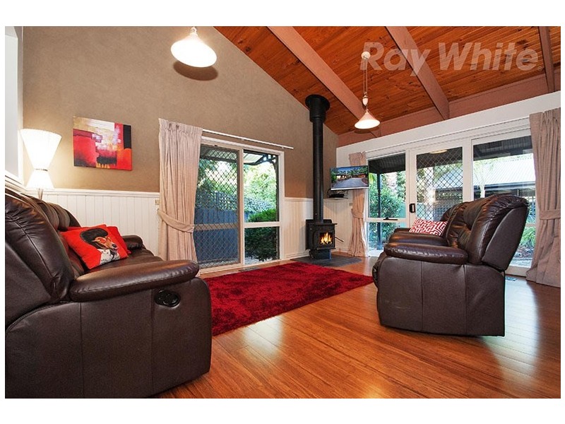 9 WAYCOTT Way, Mount Evelyn VIC 3796