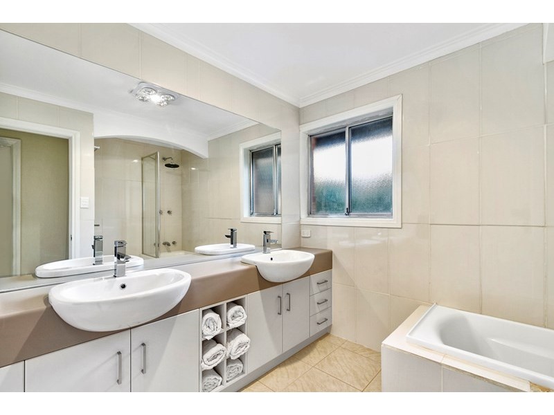 74 ROSEMAN Road, Chirnside Park VIC 3116