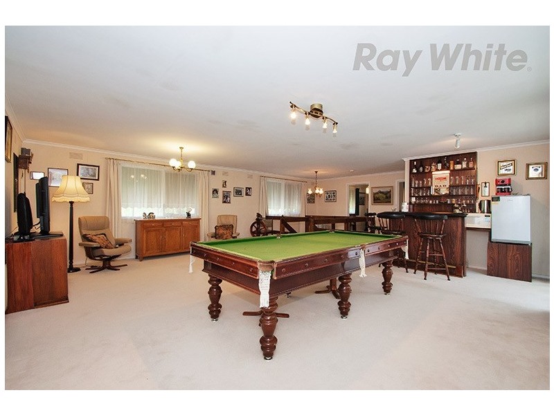 11 ALLAWARE Avenue, Croydon VIC 3136