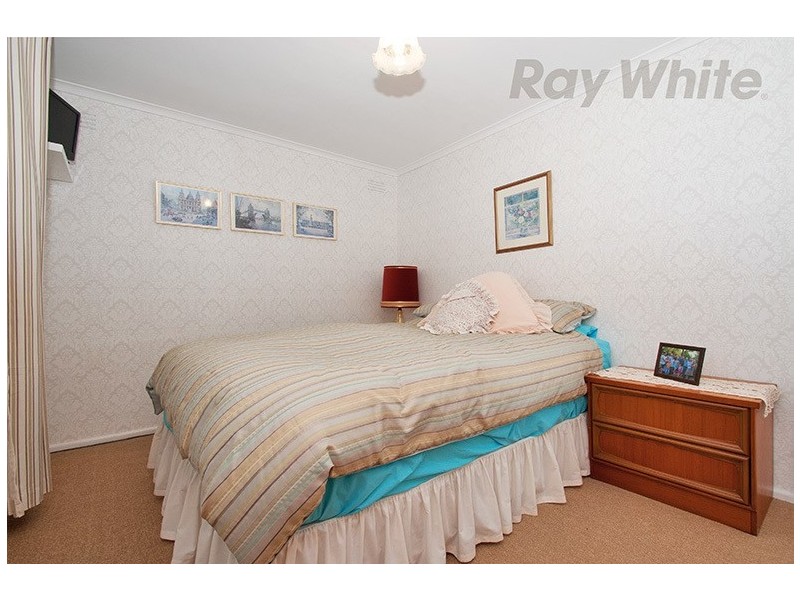 11 ALLAWARE Avenue, Croydon VIC 3136