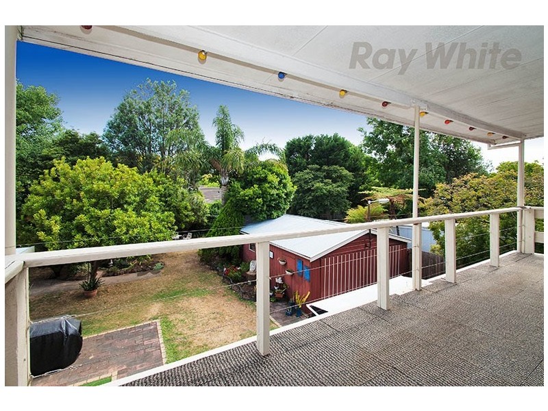 11 ALLAWARE Avenue, Croydon VIC 3136