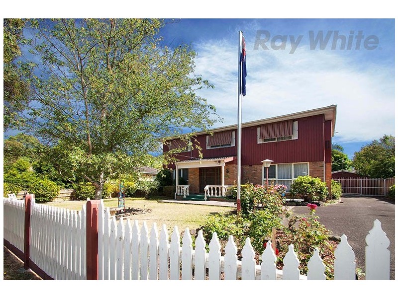 11 ALLAWARE Avenue, Croydon VIC 3136