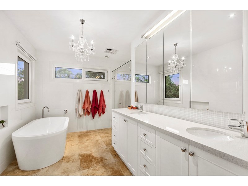 20 ABRAHAM Drive, Croydon VIC 3136