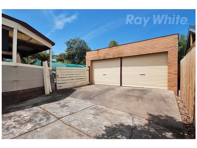 42 Broughton Avenue, Croydon VIC 3136