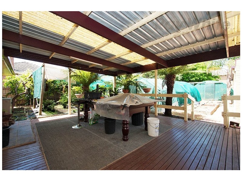 42 Broughton Avenue, Croydon VIC 3136