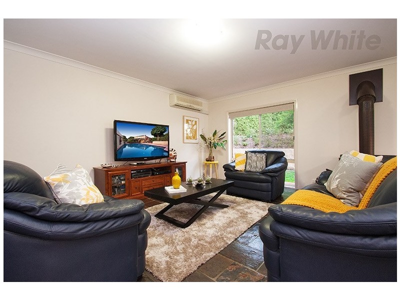 3 MEADOWBANK Avenue, Chirnside Park VIC 3116