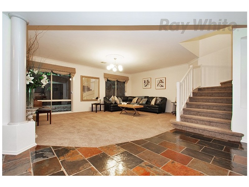 3 MEADOWBANK Avenue, Chirnside Park VIC 3116