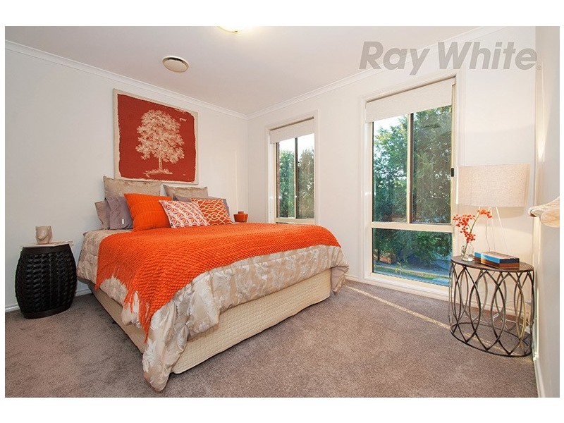 3 MEADOWBANK Avenue, Chirnside Park VIC 3116