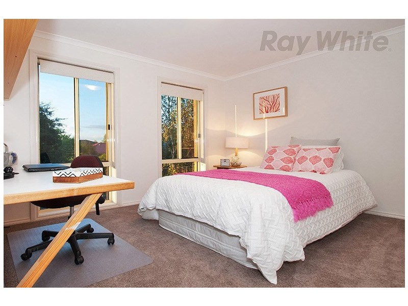 3 MEADOWBANK Avenue, Chirnside Park VIC 3116