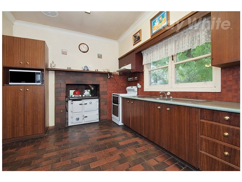 385 LIVERPOOL Road, Kilsyth VIC 3137