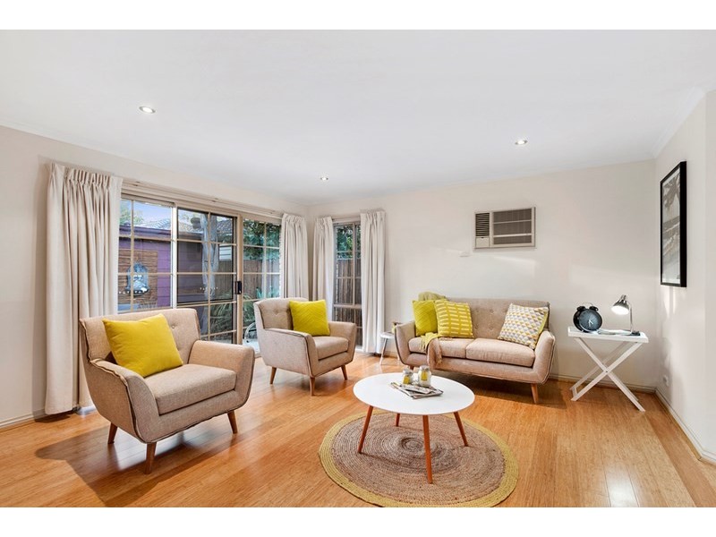 1A ELM Street, Blackburn VIC 3130