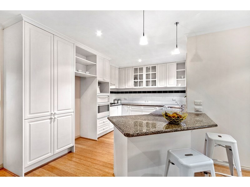 1A ELM Street, Blackburn VIC 3130