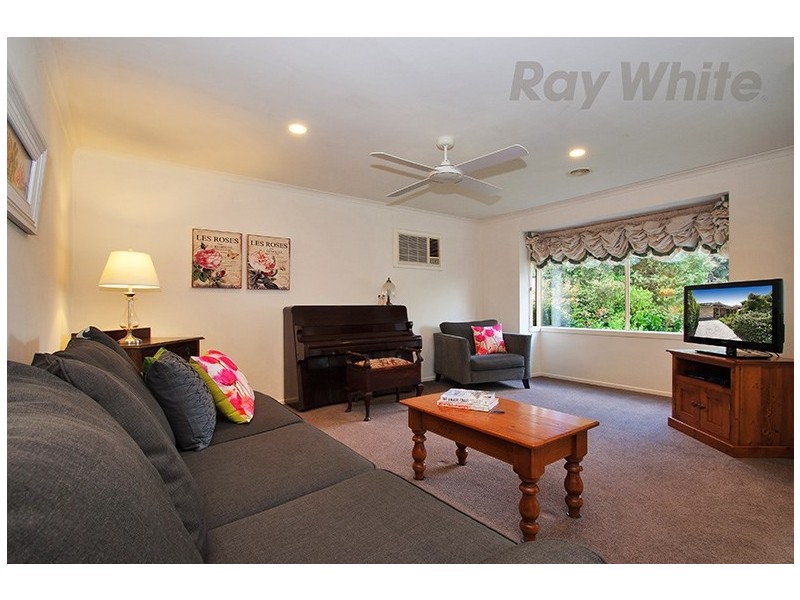 3 KENTISH Place, Chirnside Park VIC 3116