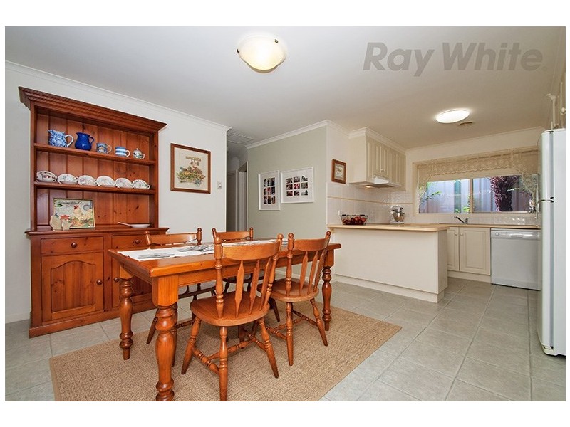 3 KENTISH Place, Chirnside Park VIC 3116