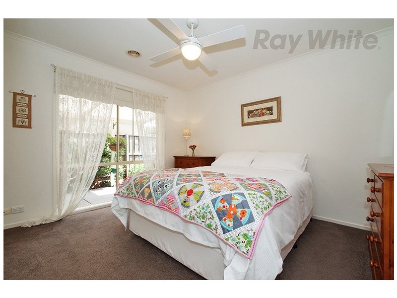 3 KENTISH Place, Chirnside Park VIC 3116