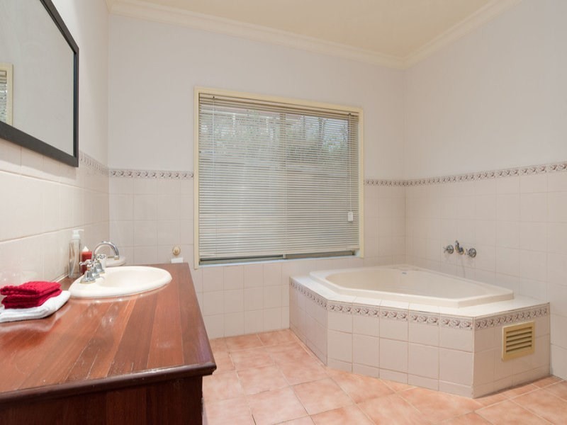 31 Paula Way, Chirnside Park VIC 3116