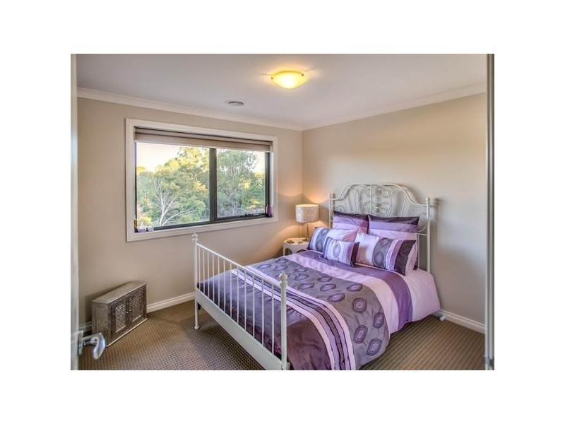 3/48 Lyons Road, Croydon North VIC 3136