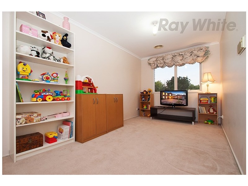 11 TARA Close, Croydon VIC 3136
