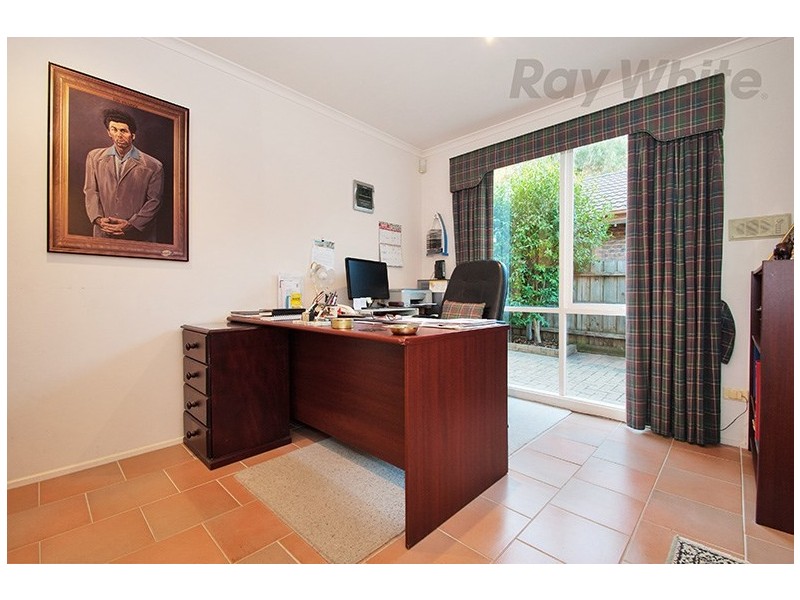 11 TARA Close, Croydon VIC 3136