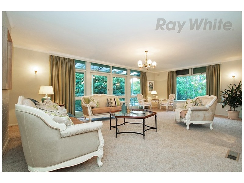 3 SHERWOOD Court, Croydon VIC 3136