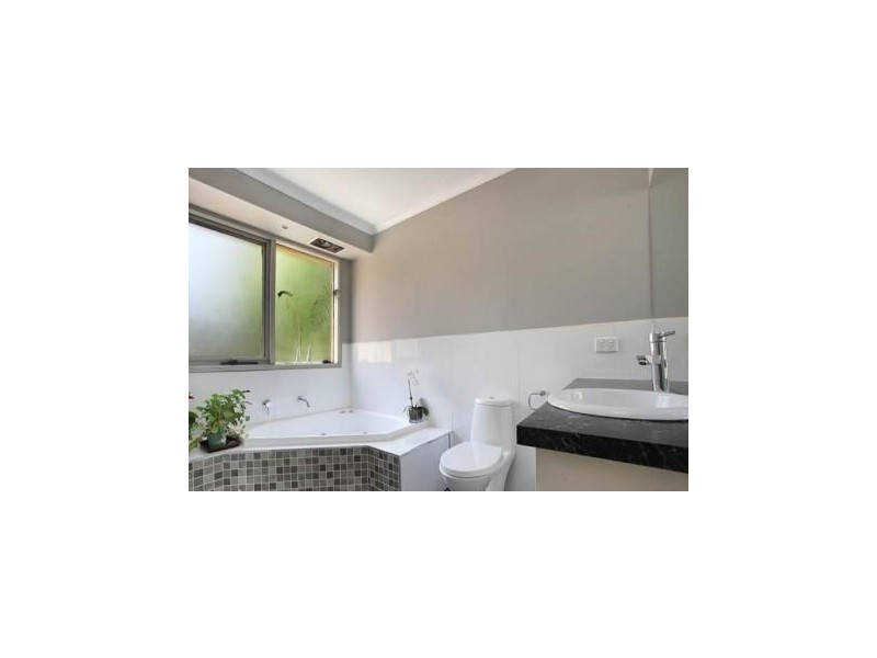 77 Kalinda Road, Ringwood VIC 3134