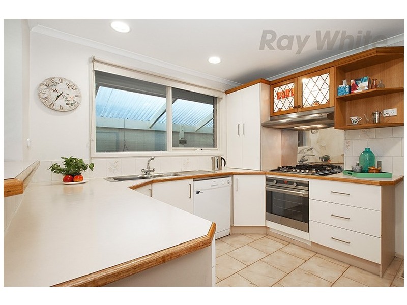 42 Lyons Road, Croydon North VIC 3136
