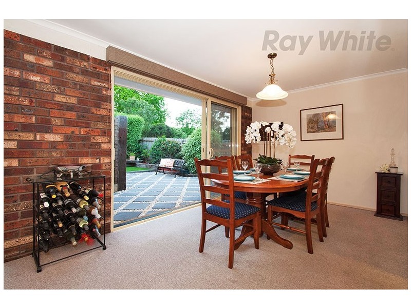 42 Lyons Road, Croydon North VIC 3136
