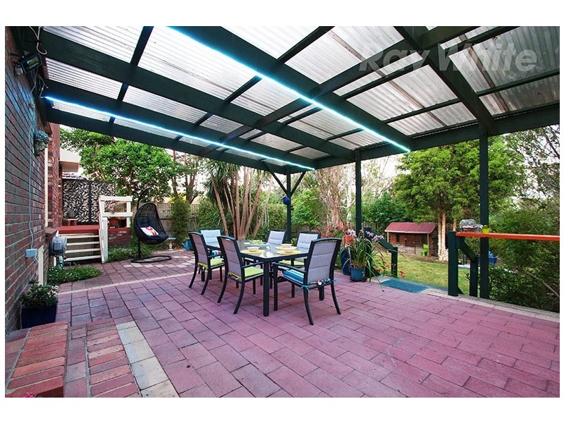 42 Lyons Road, Croydon North VIC 3136
