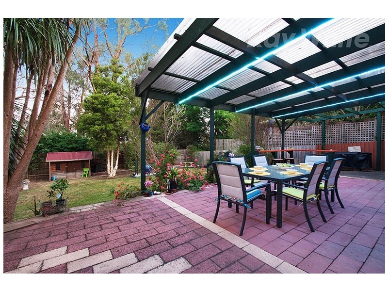 42 Lyons Road, Croydon North VIC 3136