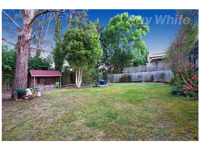 42 Lyons Road, Croydon North VIC 3136