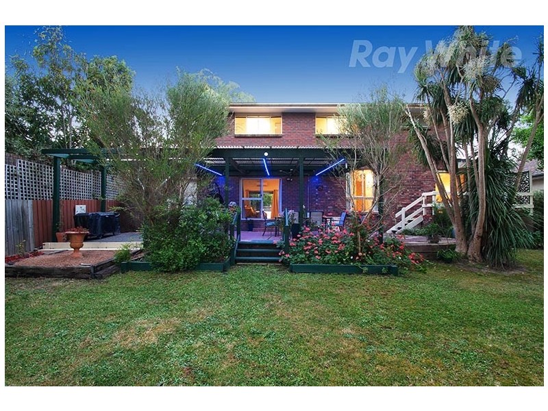 42 Lyons Road, Croydon North VIC 3136