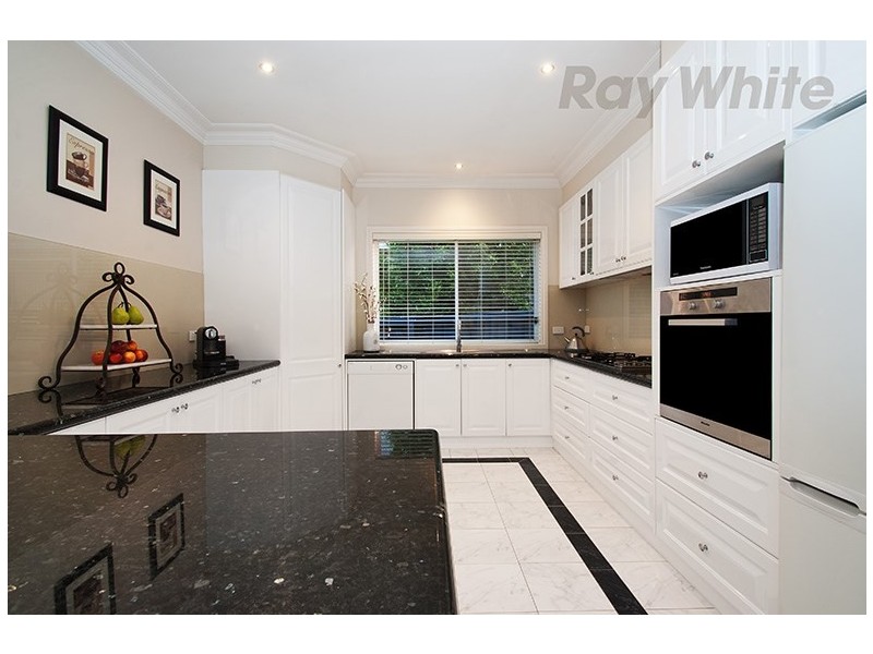 5 SUNNYRIDGE Court, Chirnside Park VIC 3116