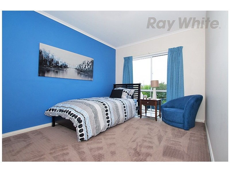 5 SUNNYRIDGE Court, Chirnside Park VIC 3116