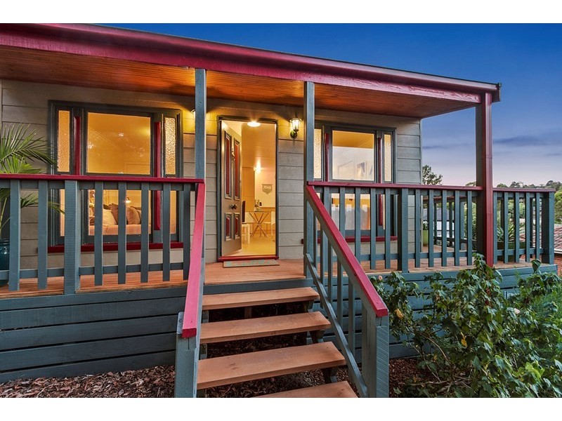 87 LANDSCAPE Drive, Mooroolbark VIC 3138