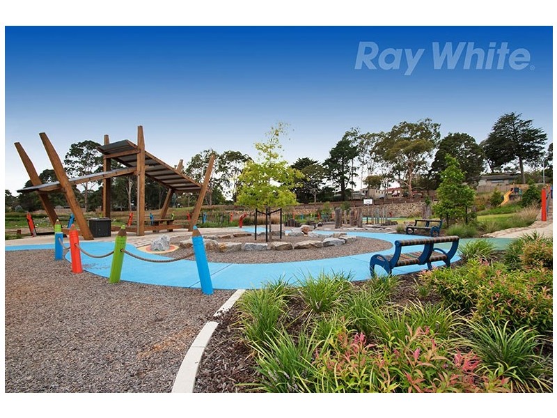 9 Botanica Drive, Chirnside Park VIC 3116