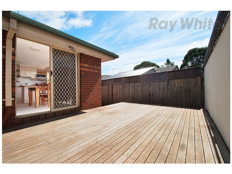 1 Mackenzie Court, Croydon South VIC 3136