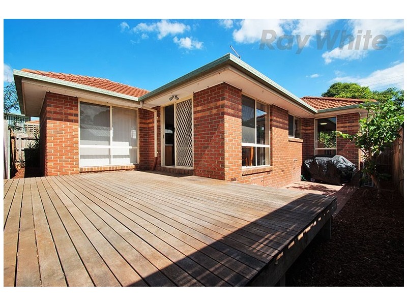 1 Mackenzie Court, Croydon South VIC 3136