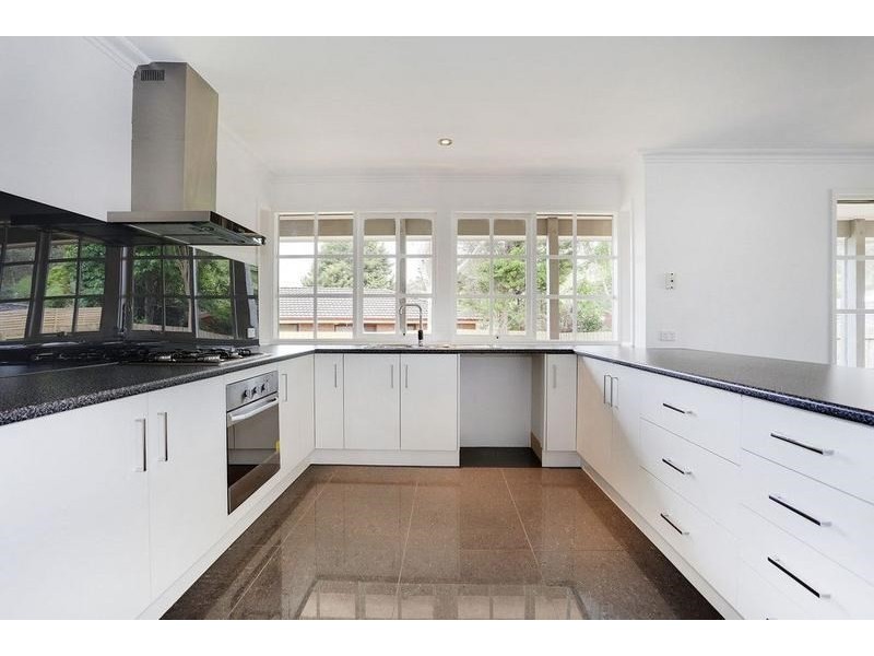 3 Jum Jum Close, Croydon Hills VIC 3136