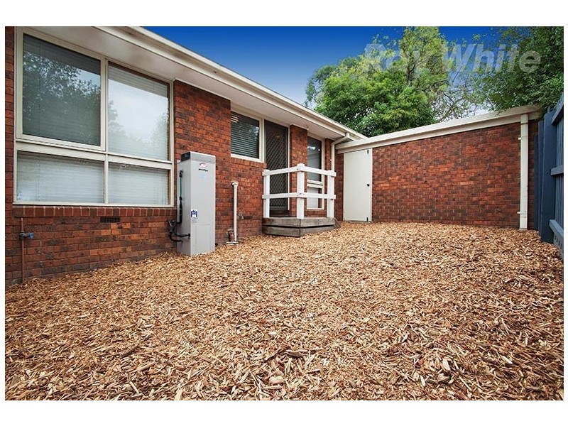 6/2 Starcross Avenue, Croydon VIC 3136