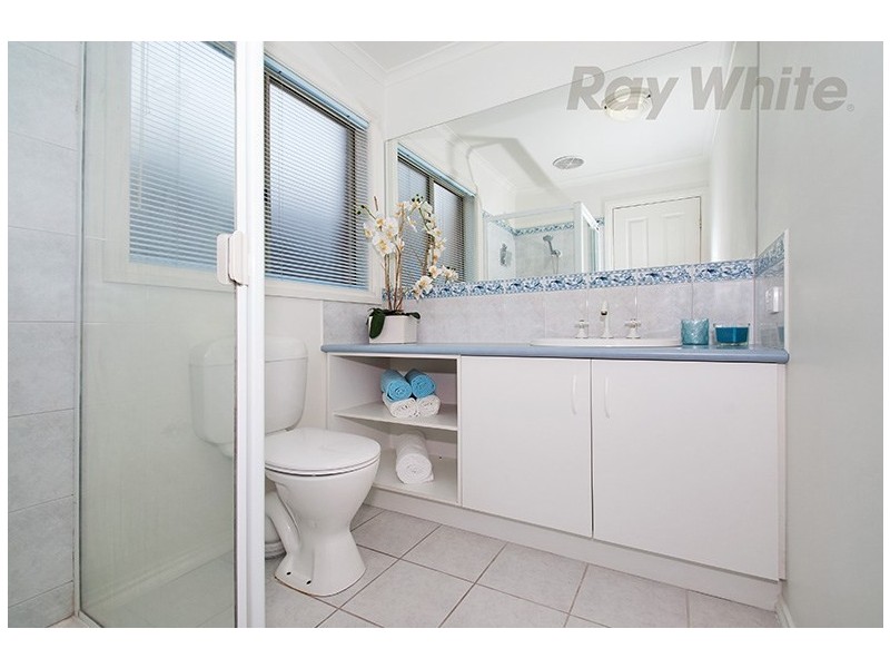 16 YARRA HILL Lane, Chirnside Park VIC 3116