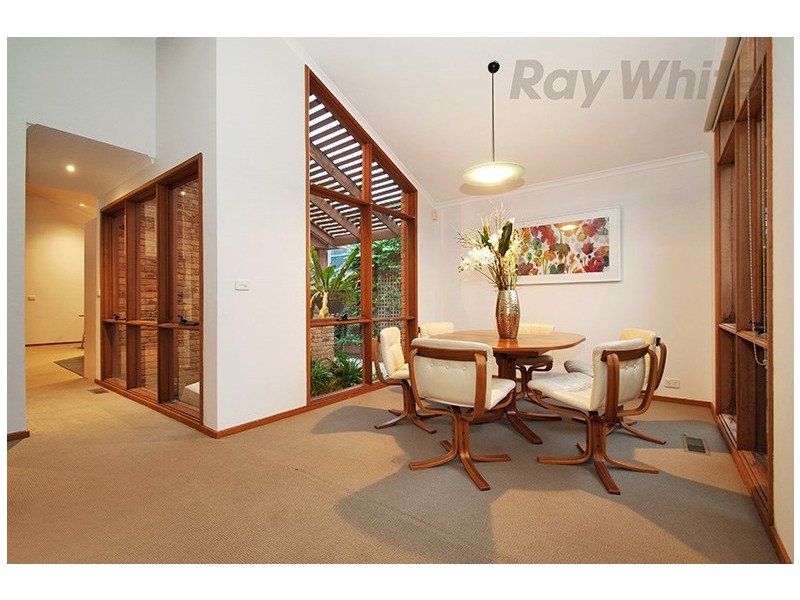 7 PATTERDALE Court, Croydon Hills VIC 3136