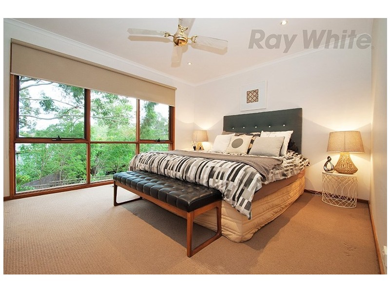 7 PATTERDALE Court, Croydon Hills VIC 3136