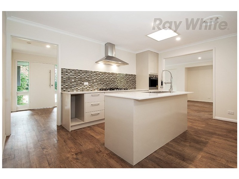 9 Brenda Court, Croydon VIC 3136