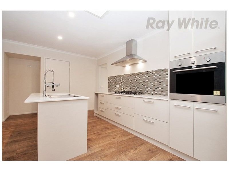 9 Brenda Court, Croydon VIC 3136