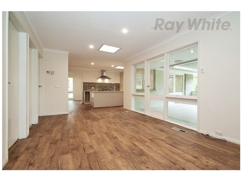 9 Brenda Court, Croydon VIC 3136