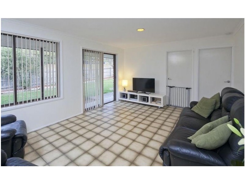 50 Zina Grove, Mooroolbark VIC 3138