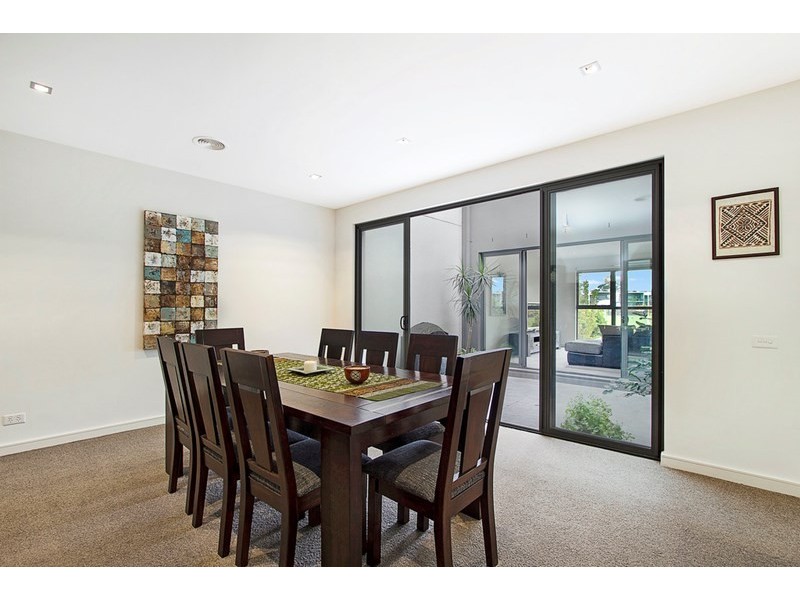 4 MARYLEBONE Drive, Mulgrave VIC 3170