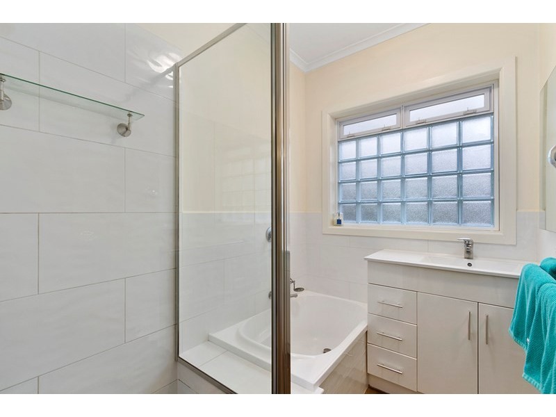 73 Lincoln Road, Croydon VIC 3136